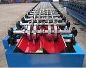 泊头市盛隆压瓦机厂 以优质角驰675压瓦机引领建材矿山机械制造